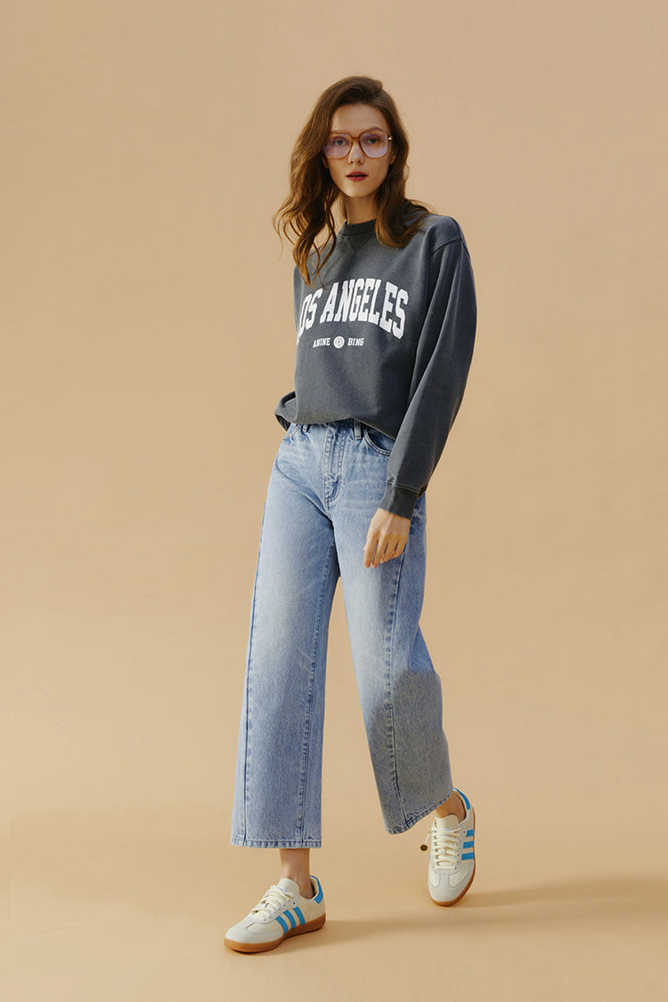 Hey Joanie High-Line Curve Ankle Jeans HJ016 with fitted silhouette and classic denim wash, displayed on a model.
