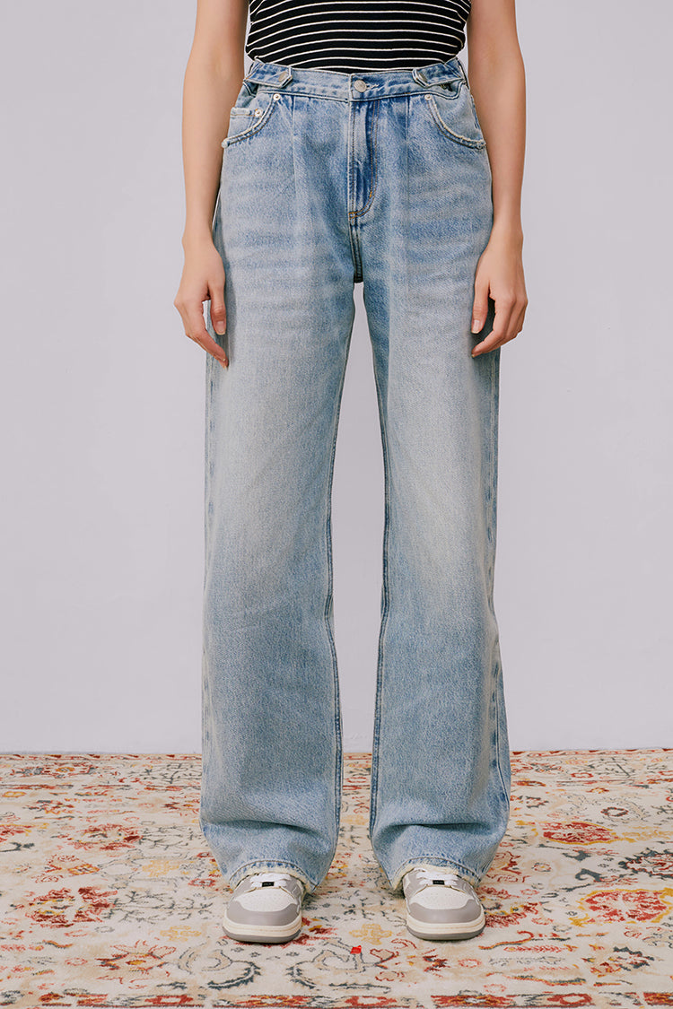 Hey Joanie Fun City Wide Jeans HJ105 in Maggie May XS, featuring a relaxed fit and wide-leg design on a model.