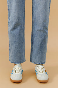 Hey Joanie Manhattan high-rise straight ankle jeans, denim with a classic fit, displayed on a model.