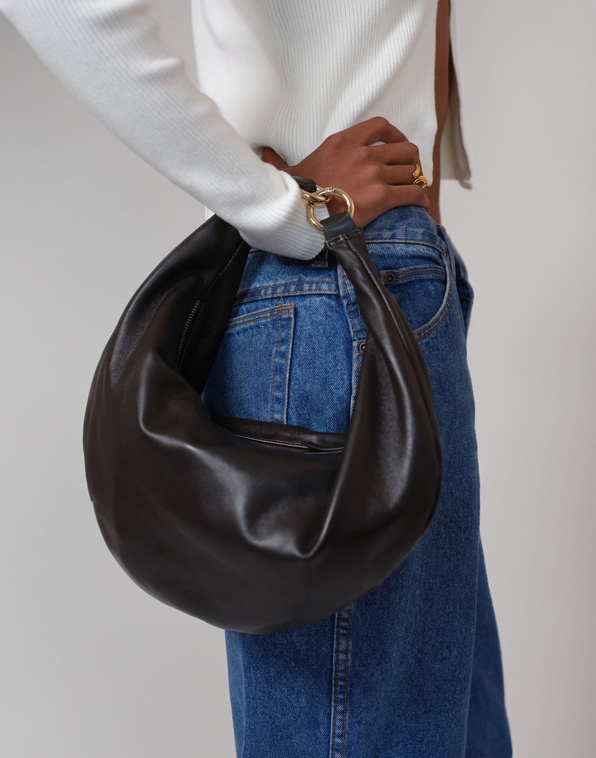 HYER GOODS Ring Bag, chocolate brown hobo bag with round ring handle and soft leather texture.