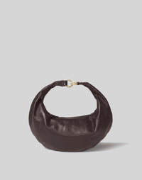 HYER GOODS Ring Bag hobo bag in chocolate with circular handle and spacious interior, stylish and versatile for everyday use.