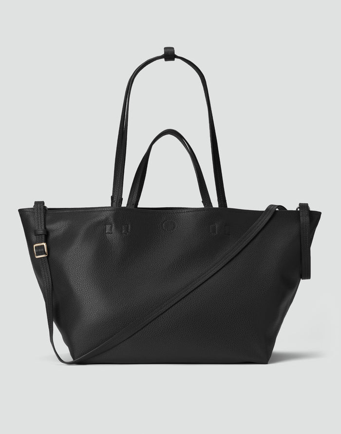 Black HYER GOODS Mercato Tote Bag with sturdy handles and spacious interior, perfect for everyday use.