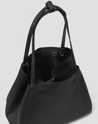 Black HYER GOODS Mercato Tote Bag with sturdy handles and spacious interior, perfect for everyday carrying.