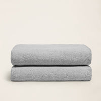 Set of two Italic Ultraplush Australian Cotton Bath Towels with soft, plush texture, ideal for home use.