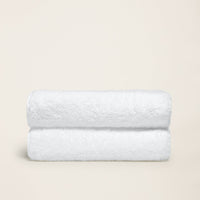 Set of two Italic Ultraplush Australian Cotton Bath Towels with soft, plush texture, perfect for home use.