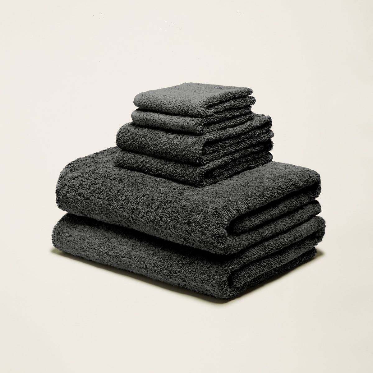 Set of two Italic Ultraplush Australian Cotton Bath Towels, soft and plush for home use.