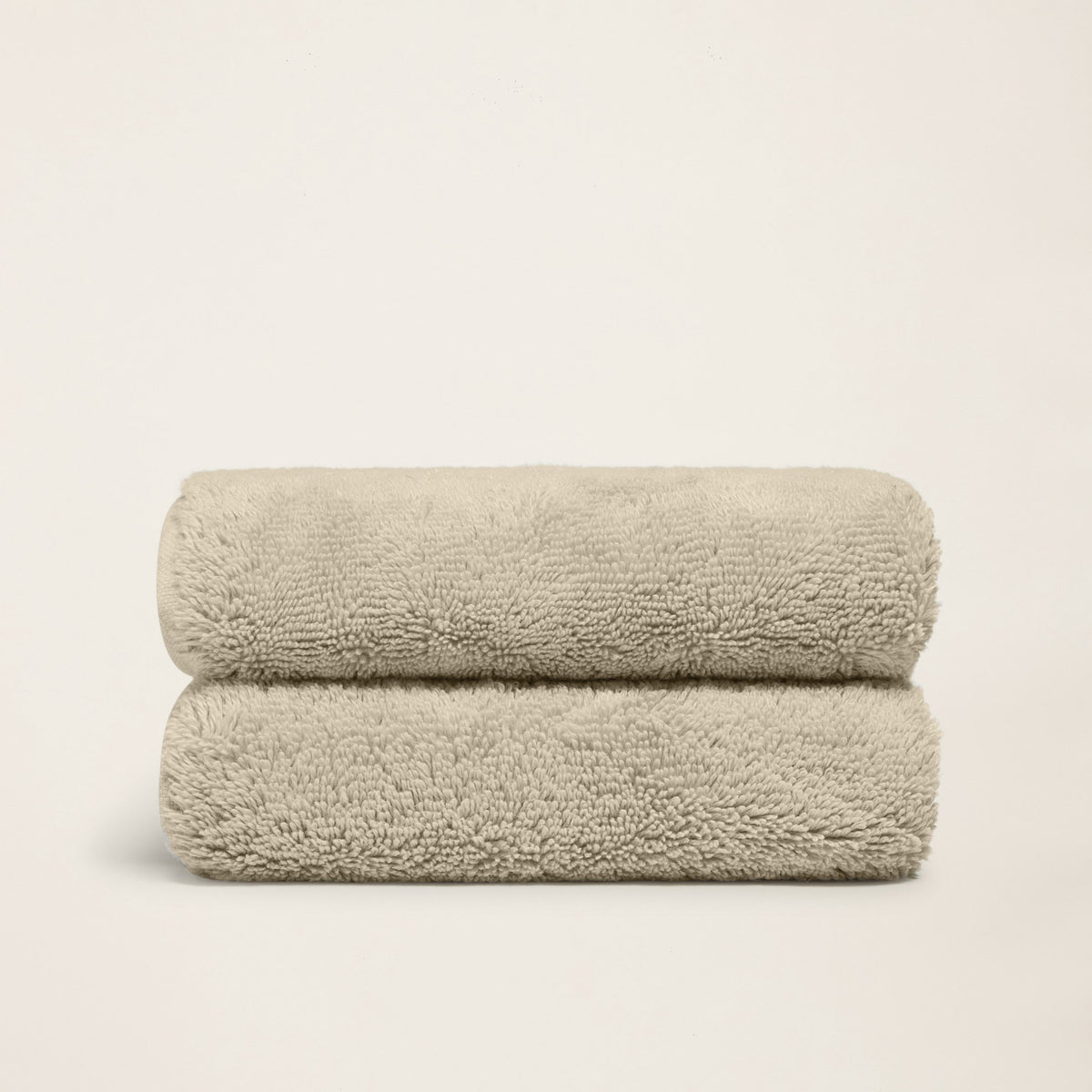 Set of two Italic Ultraplush Australian Cotton Bath Towels with soft, plush texture, perfect for luxurious home bath use.