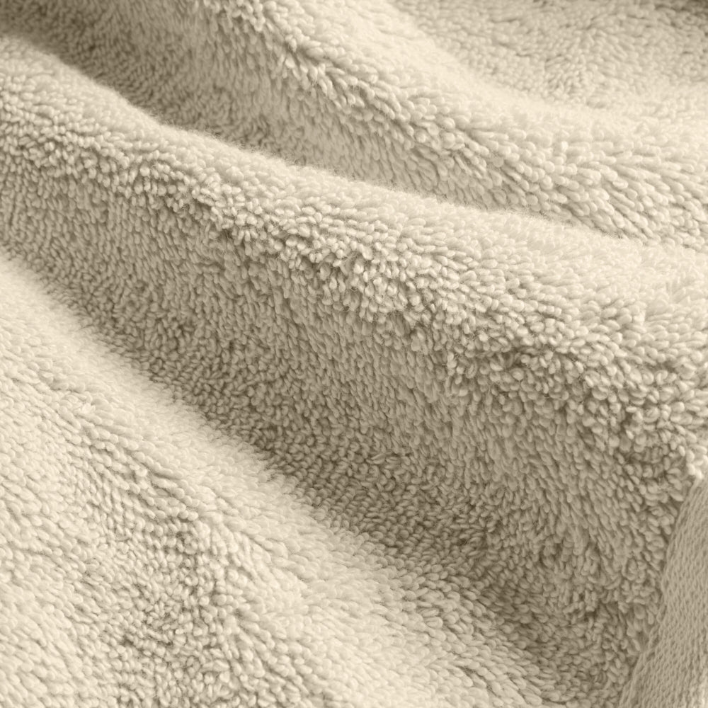 Set of two Italic Ultraplush Australian Cotton Towels for home bath, featuring soft, plush texture and durable cotton fabric.