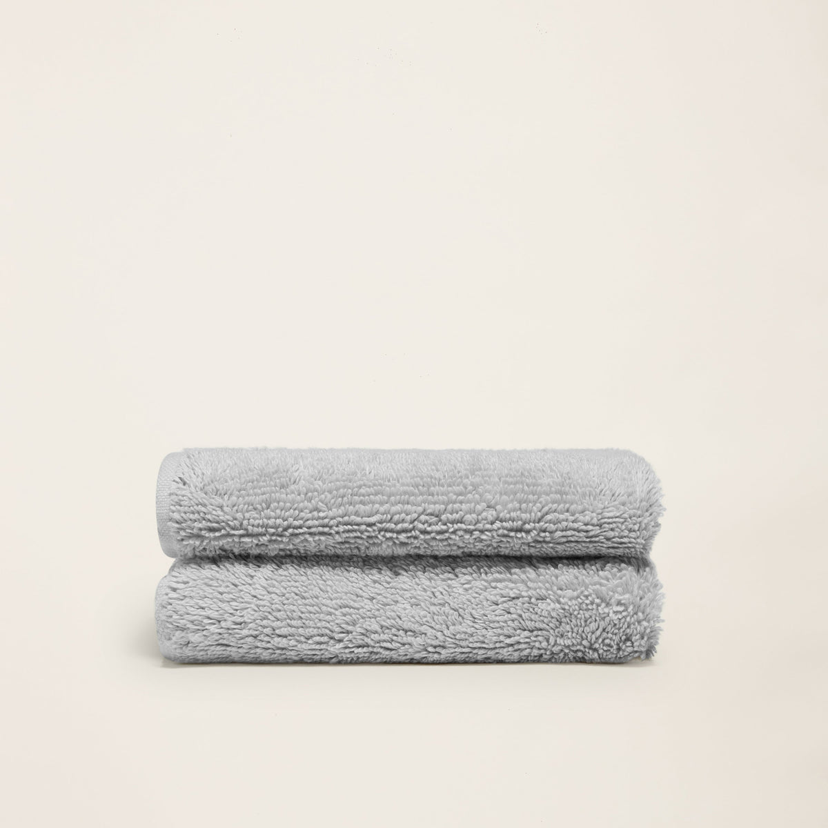 Set of two Italic Ultraplush Australian Cotton Bath Towels, soft and absorbent for home use.