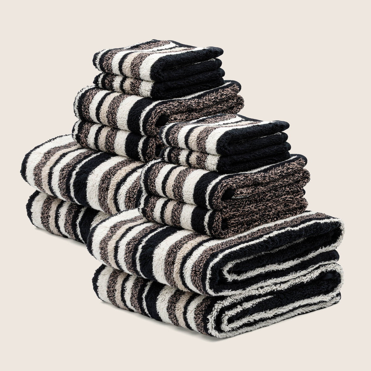 Set of two Italic Ultraplush Australian Cotton Bath Towels with soft, plush texture, perfect for home use.