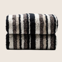 Set of two Italic Ultraplush Australian Cotton Bath Towels with soft, plush texture for luxurious home bath use.
