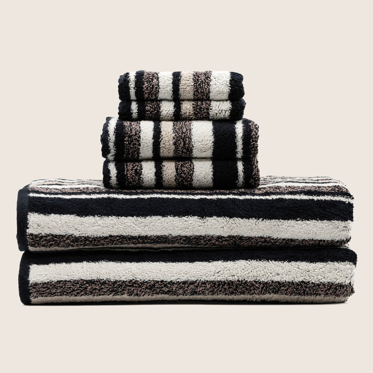 Set of two Italic Ultraplush Australian Cotton Bath Towels showing soft texture and plush fabric in a home bathroom setting.