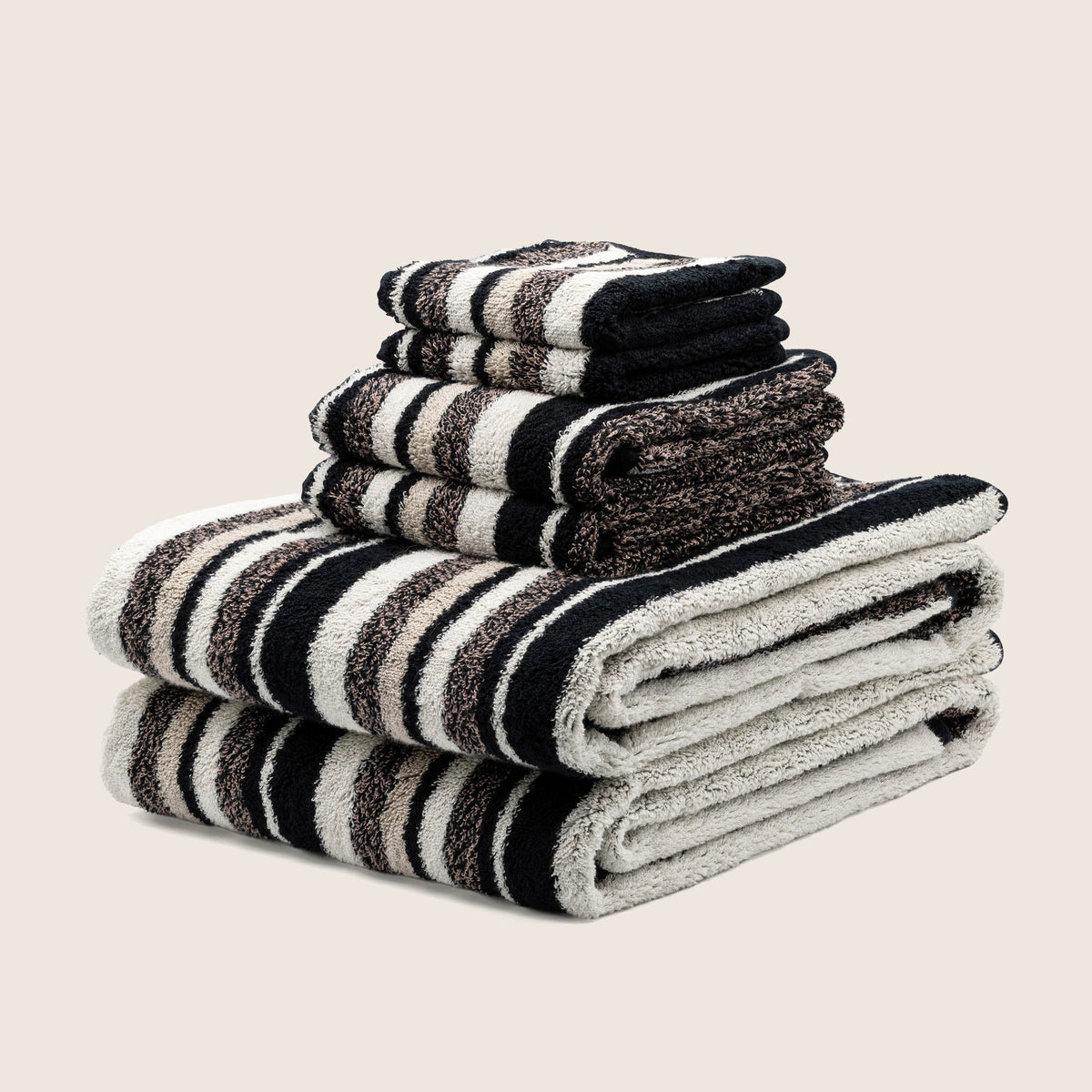Set of two Italic Ultraplush Australian Cotton Bath Towels with soft, plush texture for home use.