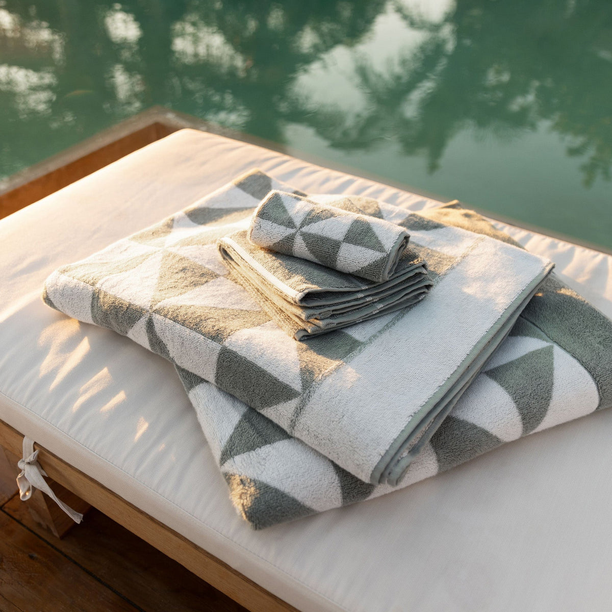 Set of two Italic Umbra bath towels in sage and ecru, soft and plush home bath towels for everyday use.