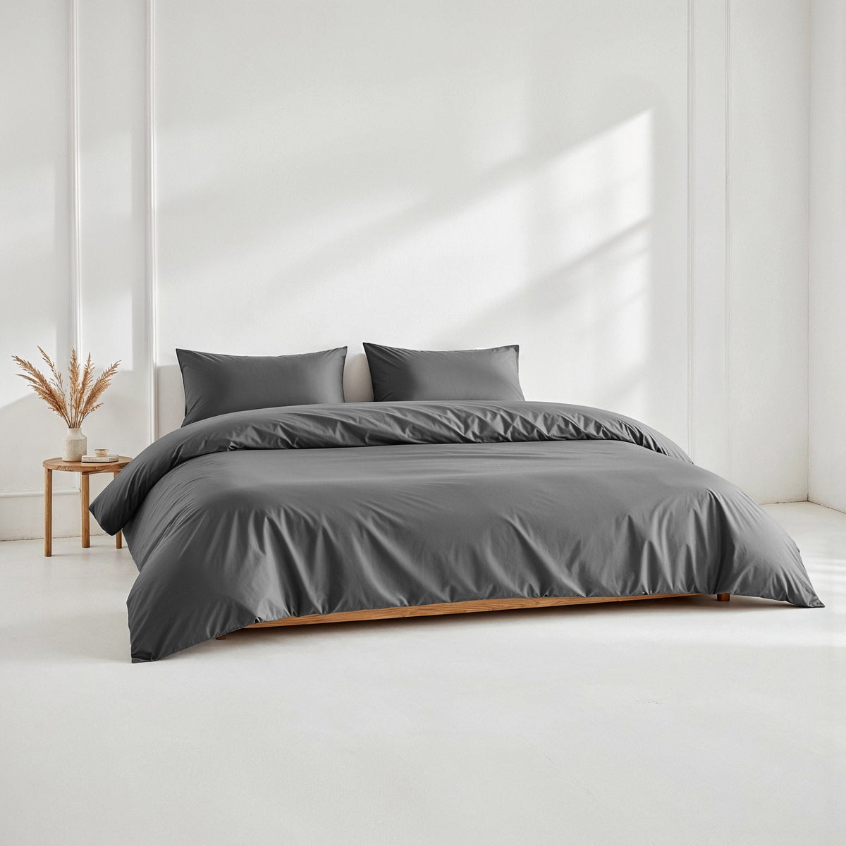 Blue and white Luxe Australian Sateen Bedding Bundle from Italic, twin size, soft and luxurious home bed set with elegant design.