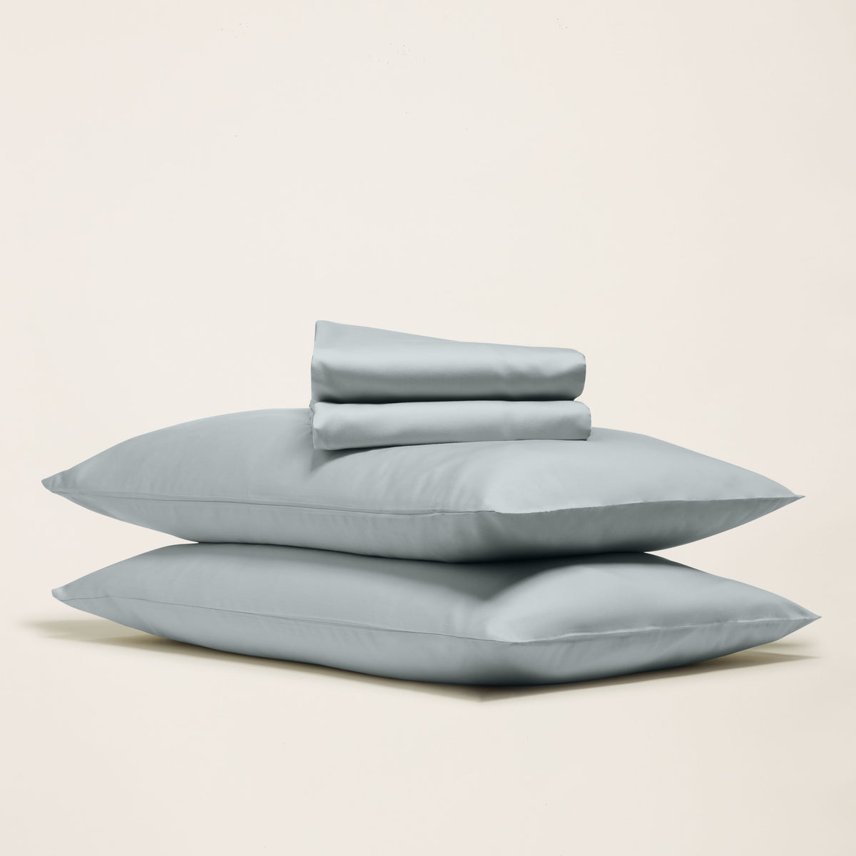 Blue and white Luxe Australian Sateen Bedding Bundle by Italic, twin-sized bed set with smooth, luxurious sateen fabric.