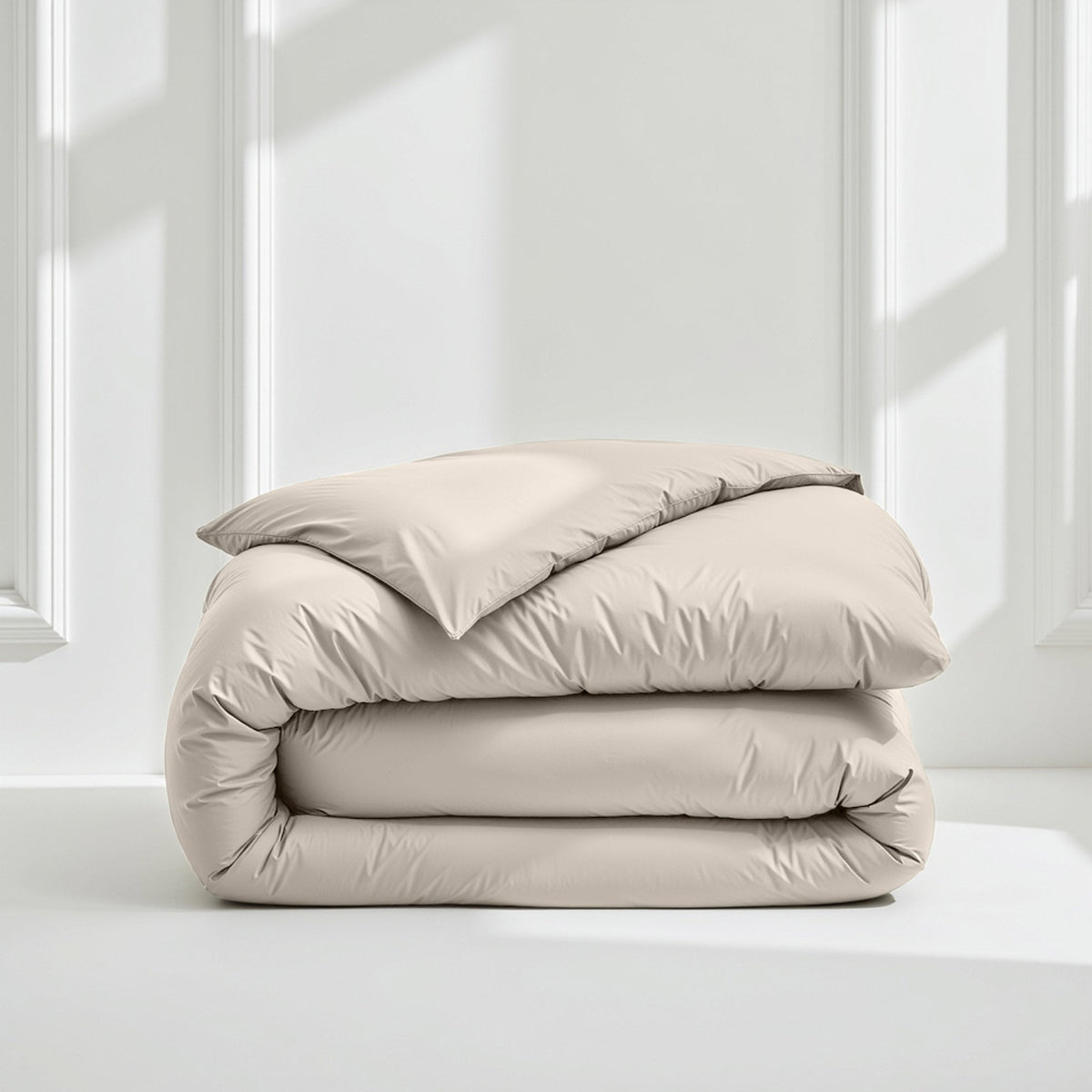 Blue and white Luxe Australian Sateen Bedding Bundle for twin beds by Italic, featuring smooth, luxurious bedding fabric.