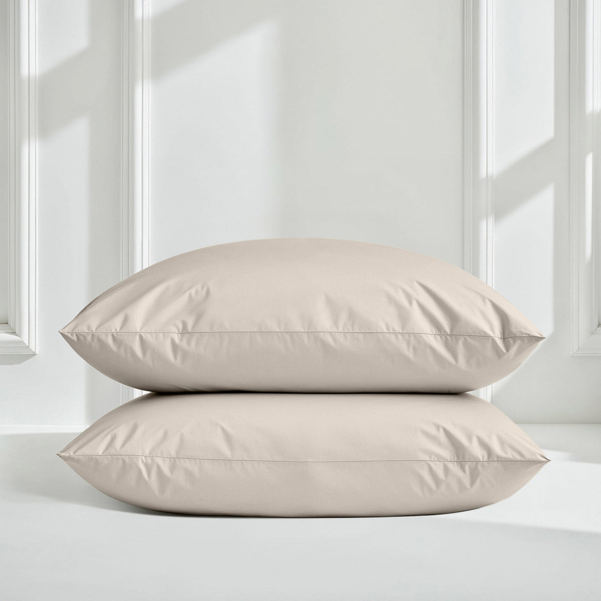 Blue and white Luxe Australian Sateen Bedding Bundle from Italic, twin size bed with soft, smooth sateen fabric for a luxurious sleep.