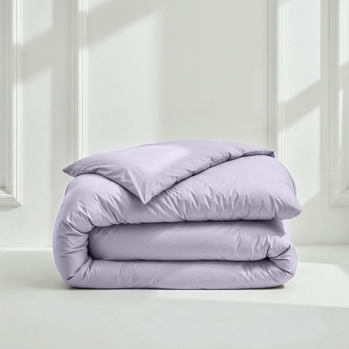 Blue and white Luxe Australian Sateen bedding bundle by Italic for twin bed, featuring smooth, luxurious satin fabric.