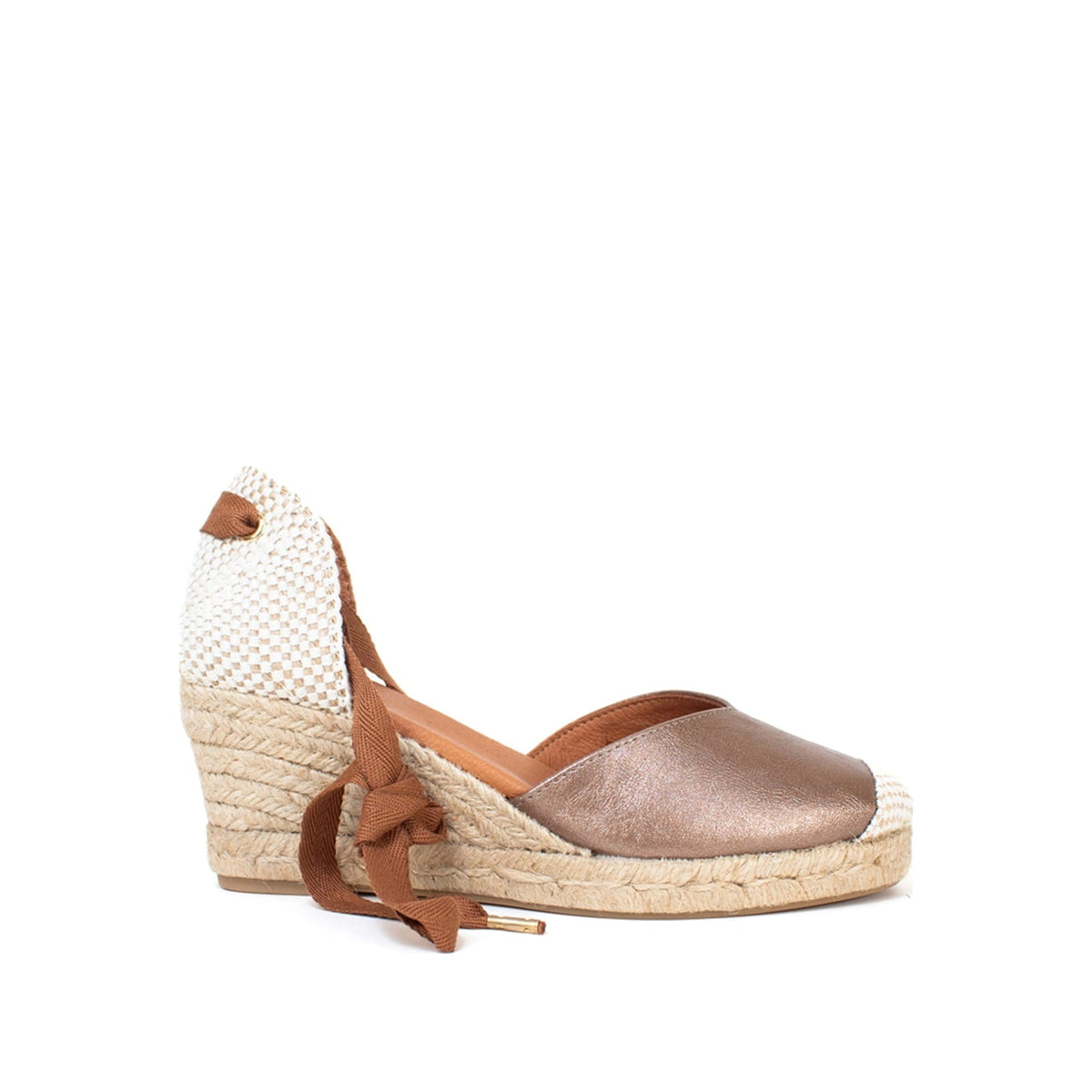 Jimena Mid Laces Bronze heeled sandal by Menina Step, handmade in Spain, with laced straps and a medium heel, side angle view.