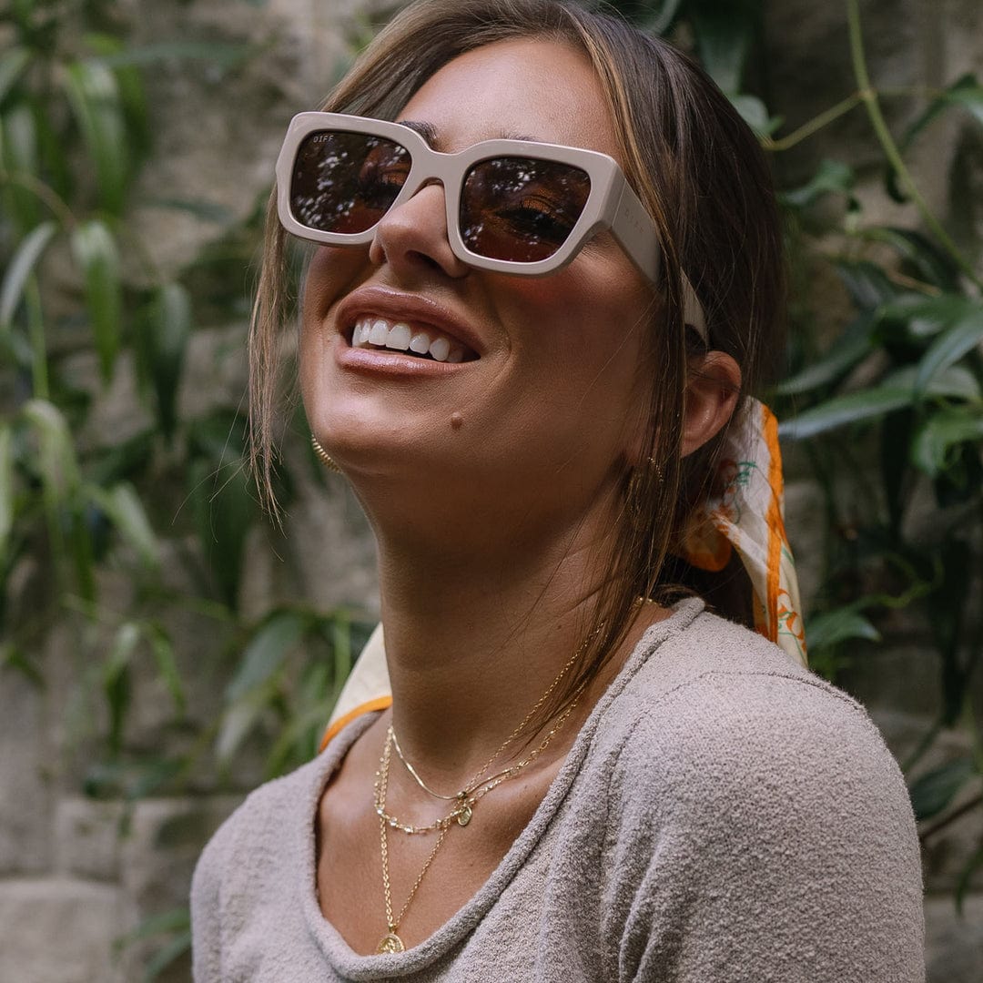 Loren polarized sunglasses by Diff x Jessie James Decker featuring stylish frames and polarized lenses, by JT Trading Post.