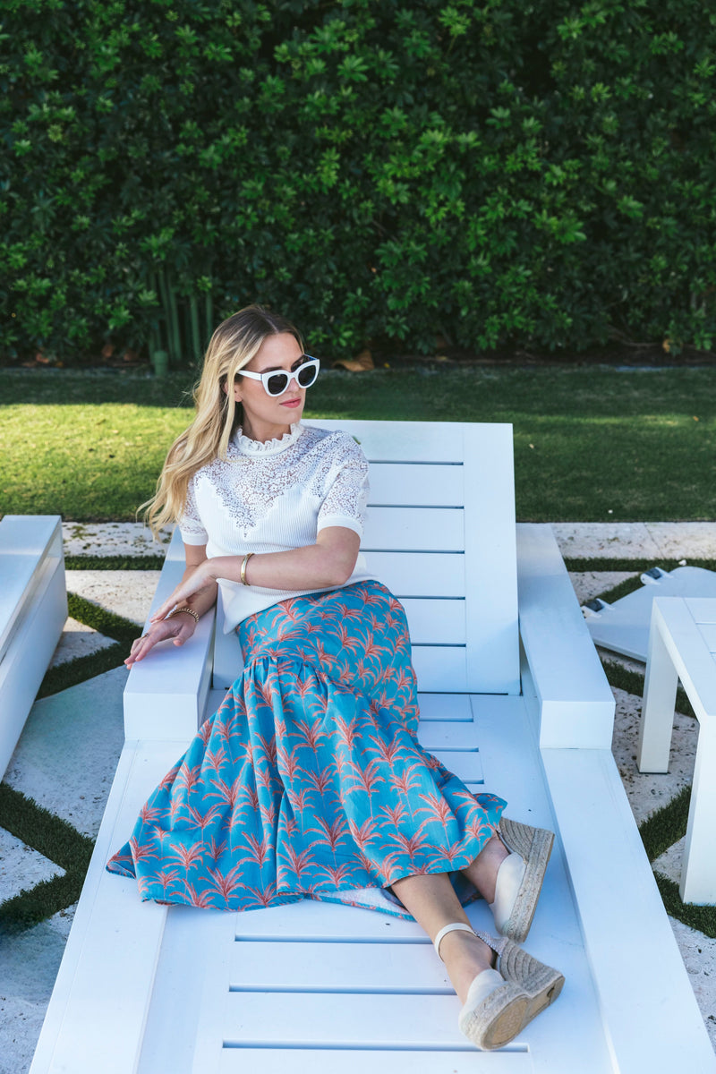 Kahora Palm Beach Lizzie linen skirt in Callista Palm with a flowy, lightweight design and tropical print.