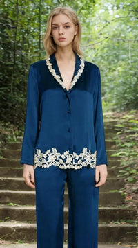 Loran women’s 2-piece mulberry silk pajama set featuring a relaxed fit top and matching silk pants for comfortable nightwear.