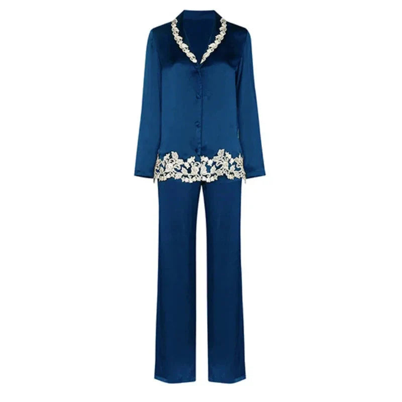 Loran women's 2-piece silk pajama set with soft mulberry silk fabric, featuring a relaxed top and matching pants for comfortable nightwear