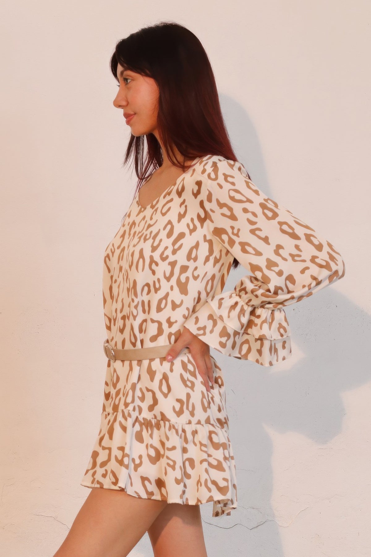LORNEA simple leopard dress with ruffle cuffs, featuring a stylish leopard print fabric and ruffled sleeve details.