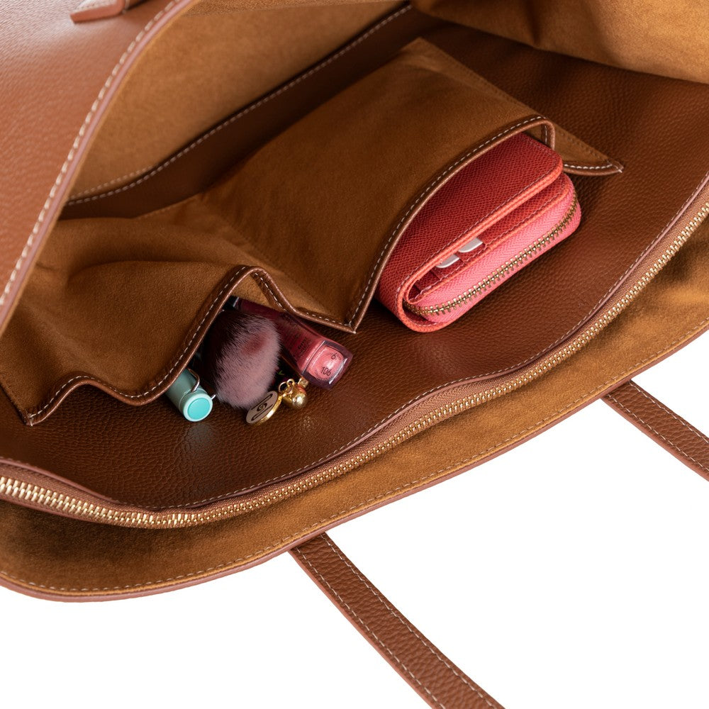 Black Mizuri Leather Solea Women's Bag with adjustable strap and sleek design, made of high-quality leather for everyday style.