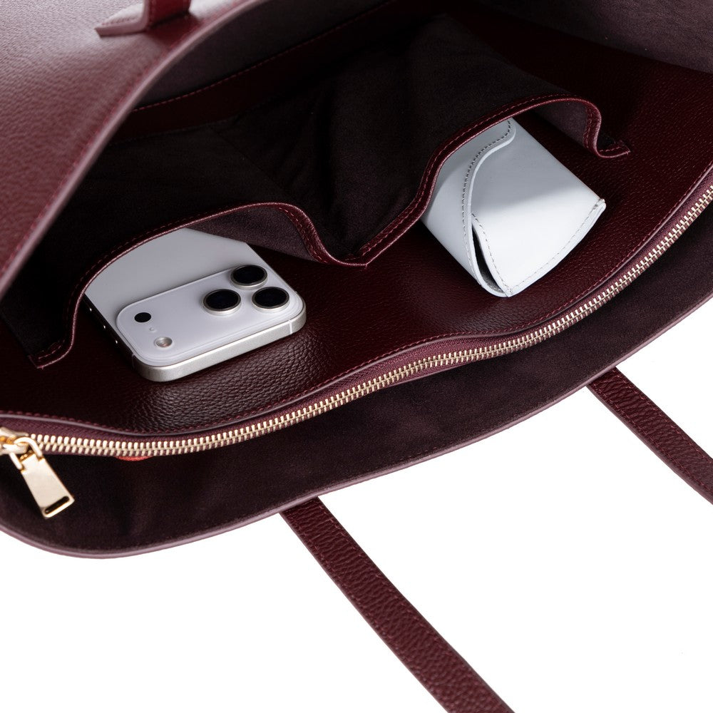 Black Mizuri Leather Solea Women's Bag showing sleek leather exterior and elegant design.