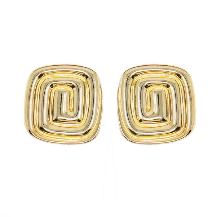 Gold square accessory from Modafleur, featuring a sleek, minimalist design perfect for stylish accessories.