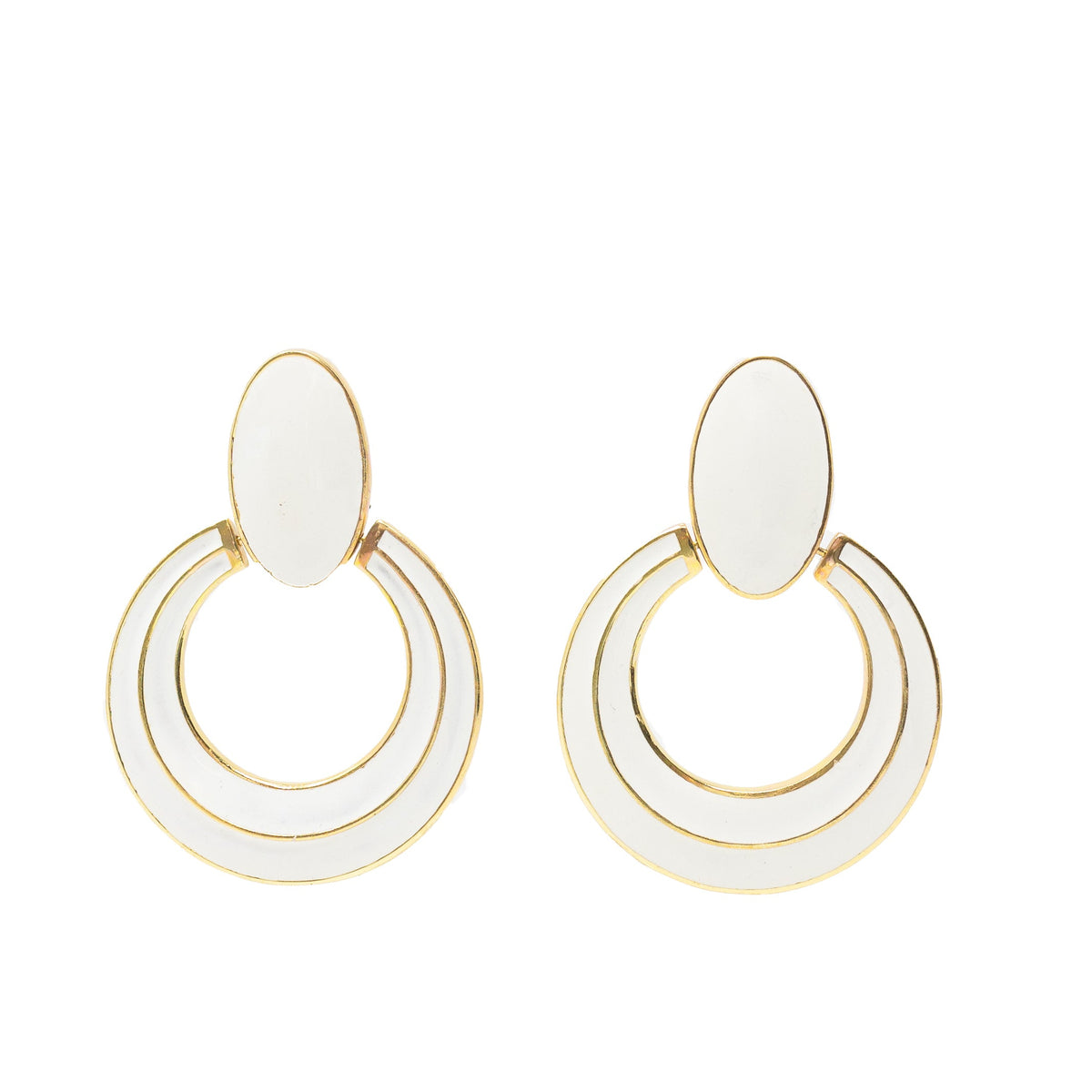 White enamel circle pendant by Modafleur featuring a smooth, glossy finish and simple circular design.