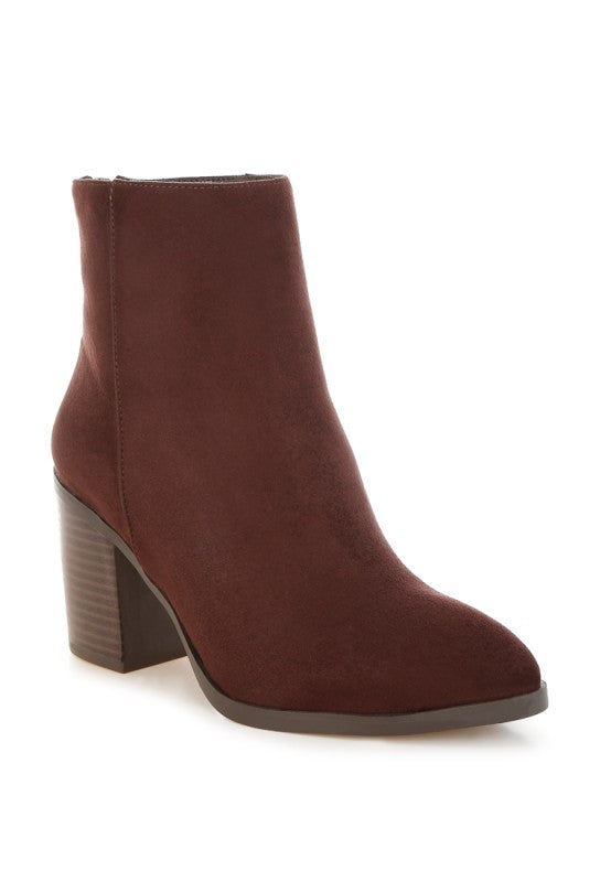 Eigur high block heel boots by My Pampered Life Seattle, stylish black footwear with a chunky heel and sleek design.