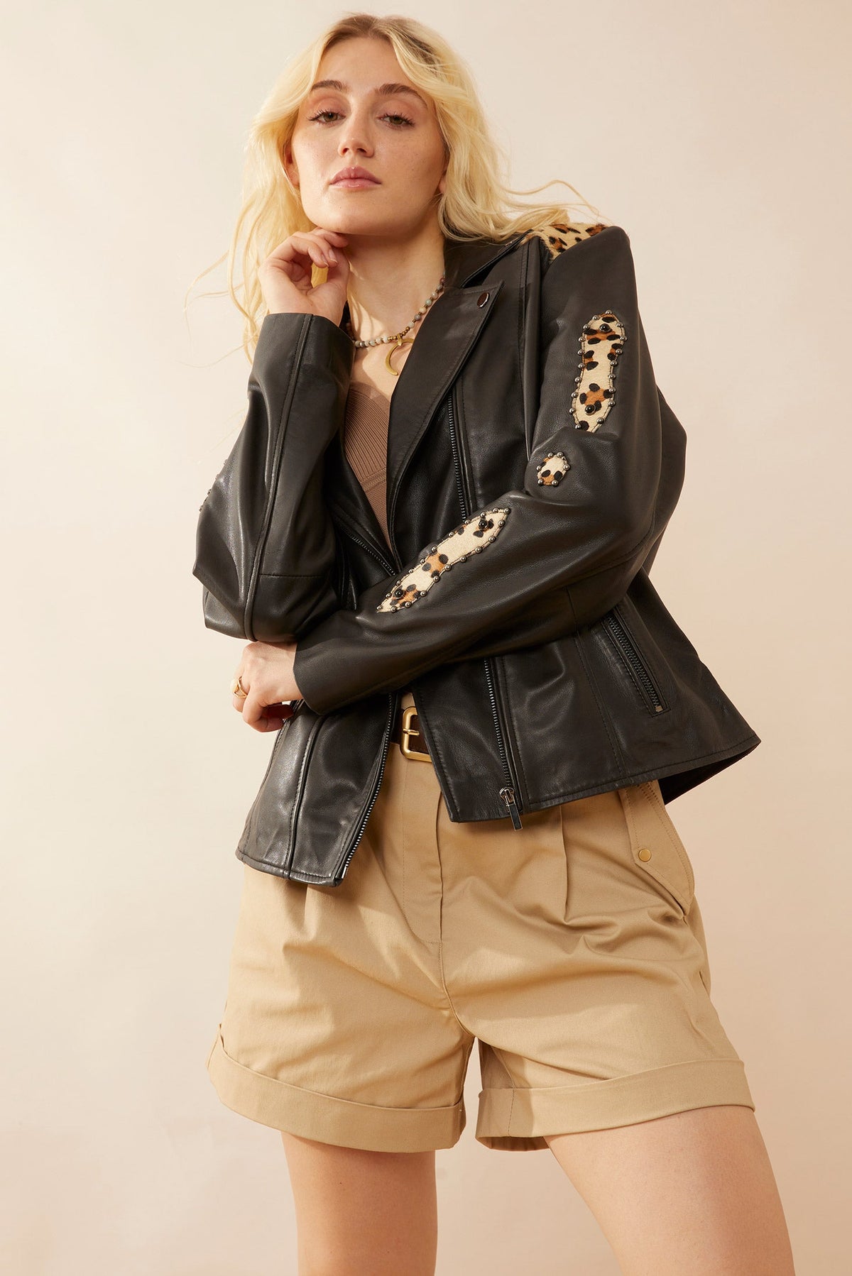 Myra USA Oren Leather Jacket for men, featuring a classic design with smooth leather and stylish details.