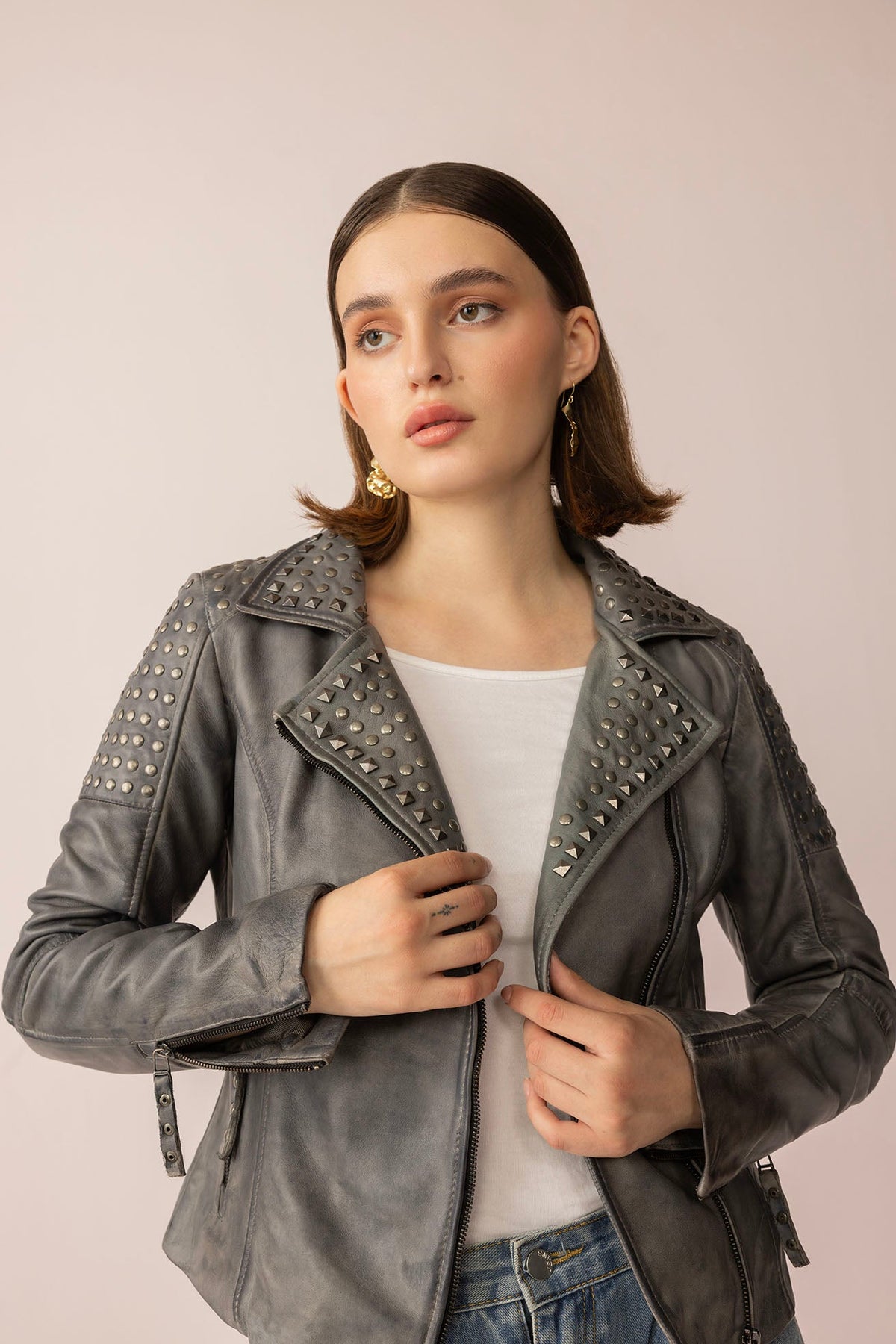 Myra USA Shadow Storm leather jacket in Moon Grey, stylish men's leather jacket with sleek design and textured finish.