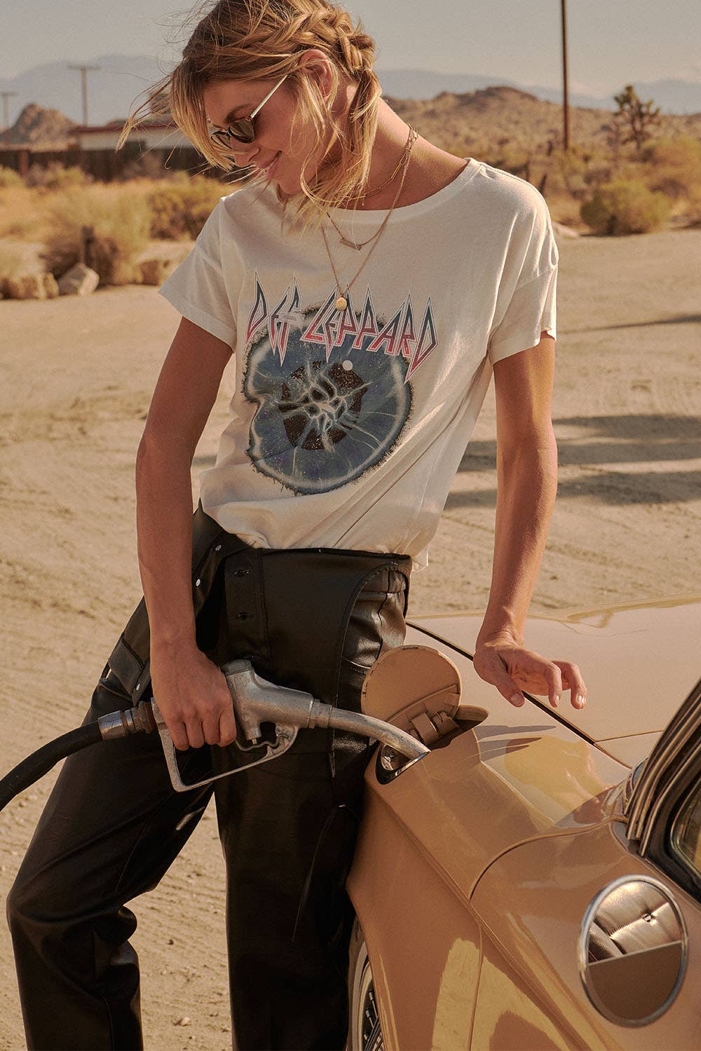 Rosie Karma Promesa Leppard Adrenalize vintage t-shirt with graphic print, casual fit, and retro-inspired design.