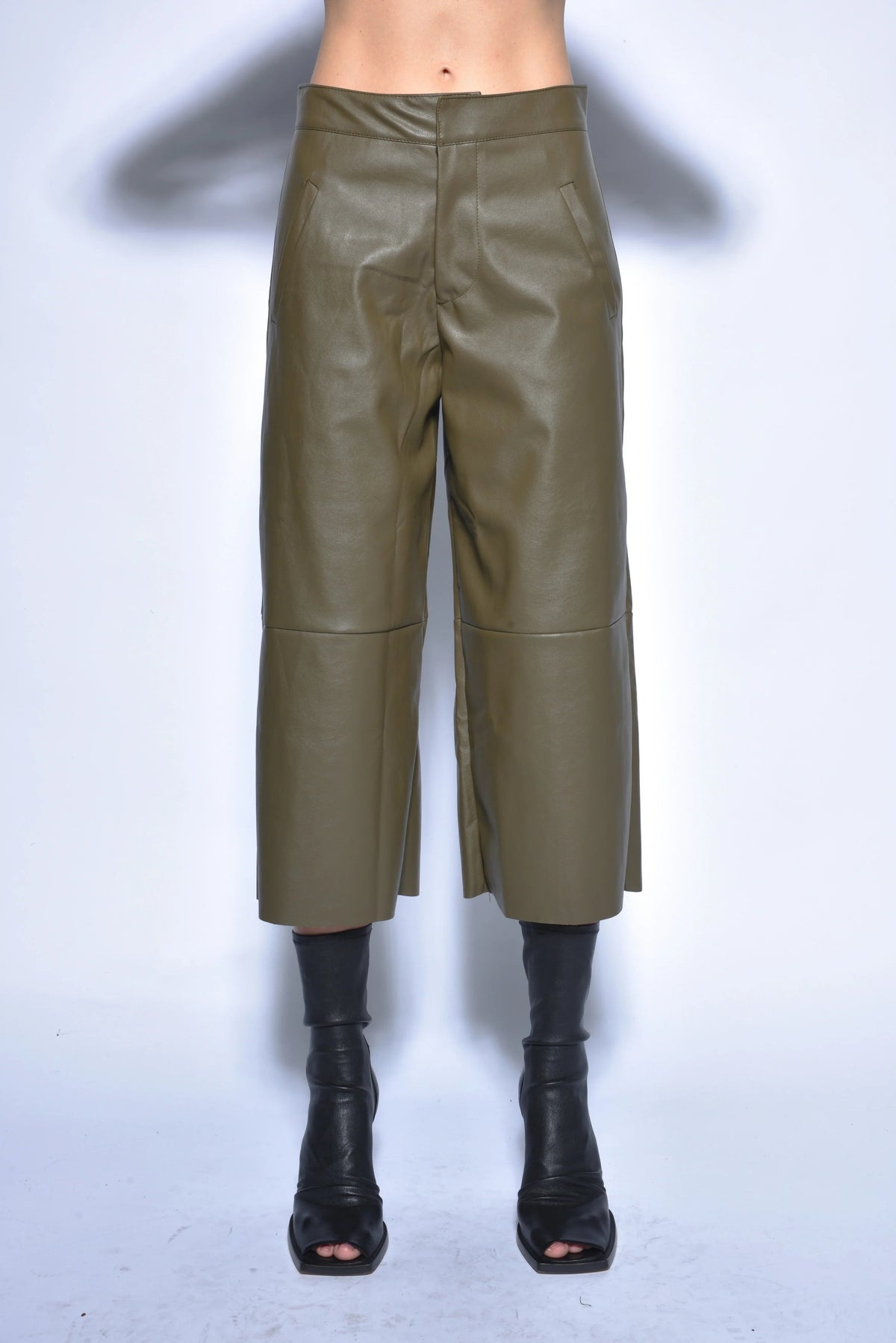 Vegan culottes from SIMPLY MILA Modern Women's Clothing, stylish and comfortable bottoms with a relaxed fit and wide-leg design.