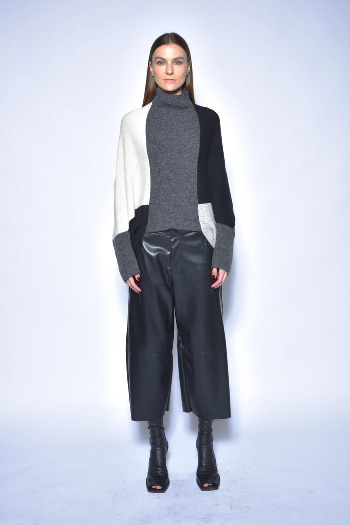 Vegan culottes from SIMPLY MILA Modern Women's Clothing, stylish and comfortable bottoms, shown in a neutral color.