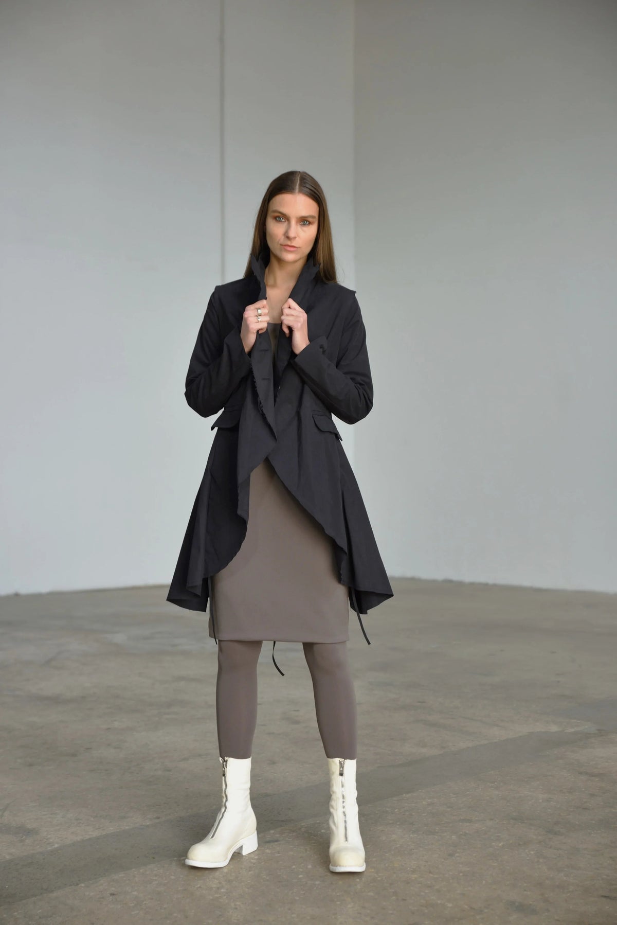 Simply Mila Imperial Coat for women, stylish modern coat with tailored fit and classic design, front view image.