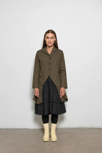 Simply Mila Imperial coat, modern women's outerwear in neutral fabric with tailored fit and stylish collar detail.