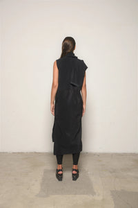 Simply Mila Evolution Dress, stylish women's dress with modern design, featuring a flattering fit and elegant fabric.