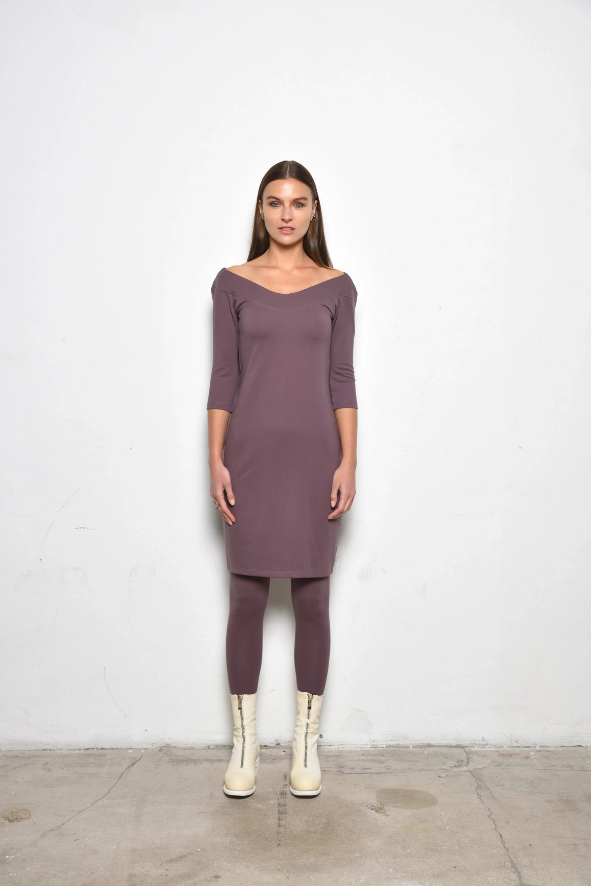 Simply Mila Berlin dress for women, stylish and comfortable, featuring a modern design with a flattering fit.