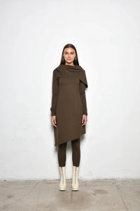 Simply Mila Amsterdam dress for women, stylish and comfortable dress with a modern design, shown in this image.