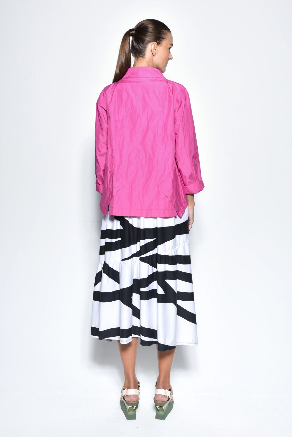 Simply Mila Tokyo Jacket, modern women's jacket in stylish design, shown in black with zipper detail and fitted silhouette.