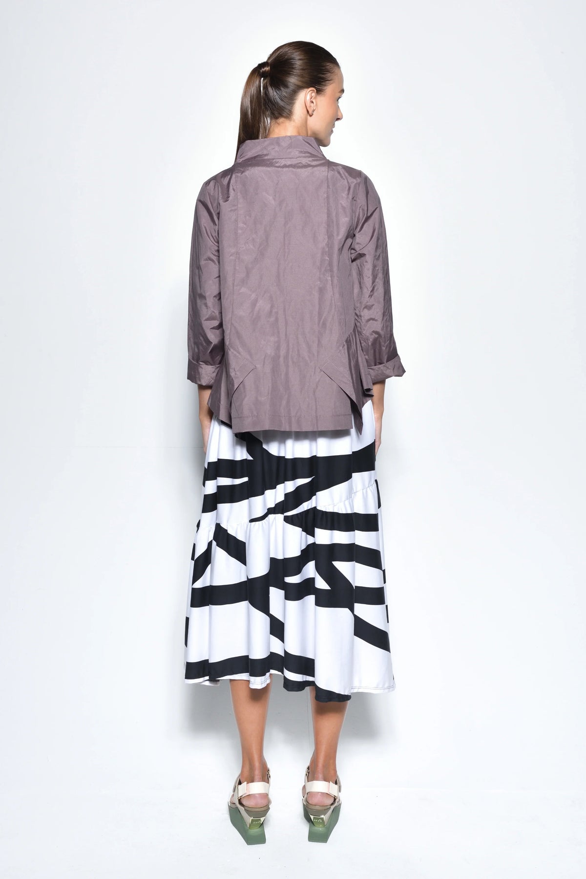 Gray Tokyo jacket by SIMPLY MILA Modern Women's Clothing, stylish outerwear with a sleek design and comfortable fit.