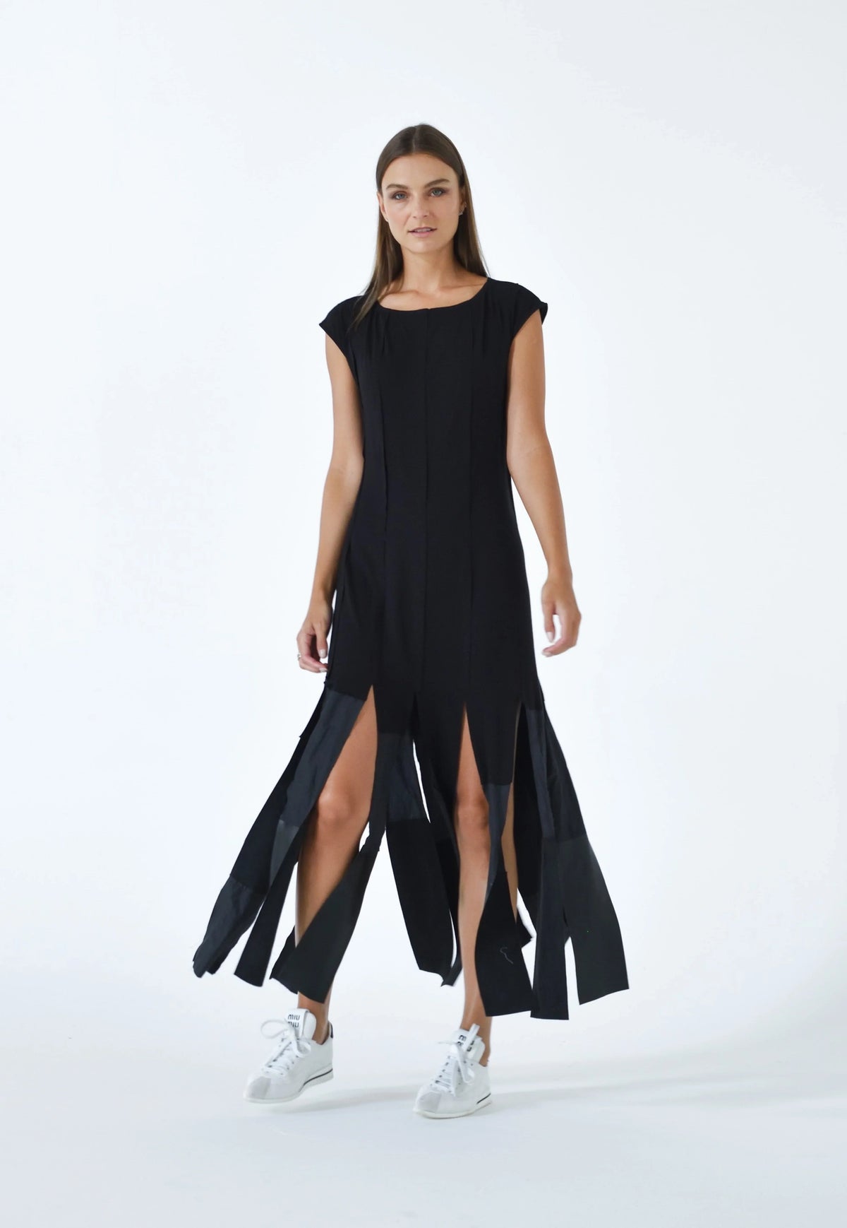 SIMPLY MILA modern women's Motion Panel Maxi Dress, stylish tops with a flowy design and bold color blocking.