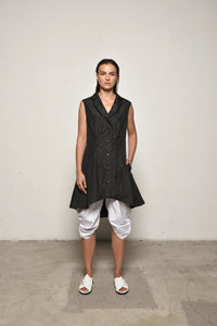 Black Imperial tunic from SIMPLY MILA Modern Women's Clothing, featuring a stylish front view and comfortable fit.