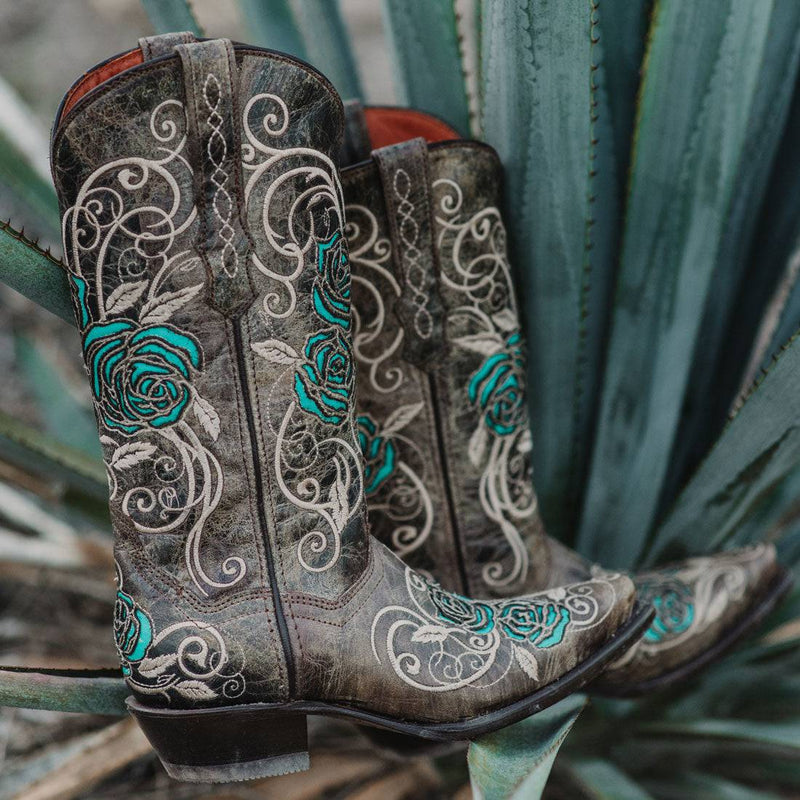 Tan and turquoise Soto Boots cowgirl boots with rose inlay design for women, featuring traditional Western style and detailed craftsmanship.