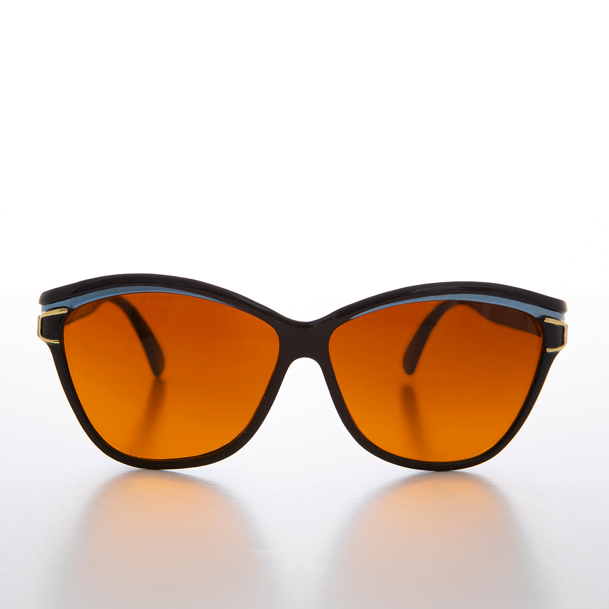 Black framed women's sunglasses by Sunglass Museum, Deadstock Margot style, with chunky frame and classic design.